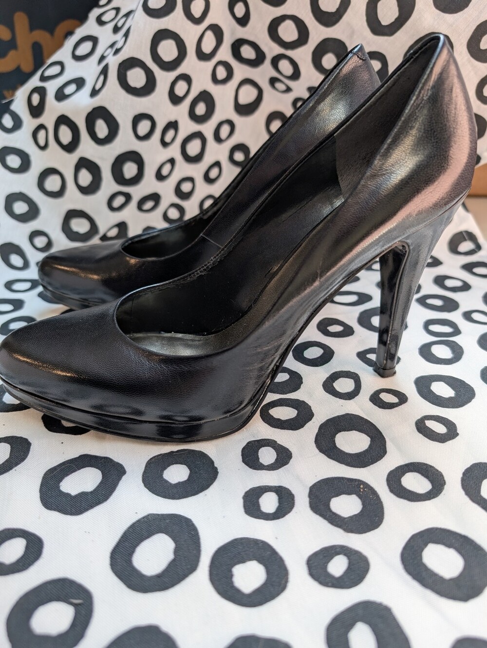 Nine West Rocha Classic Black 4" High Heel Pumps